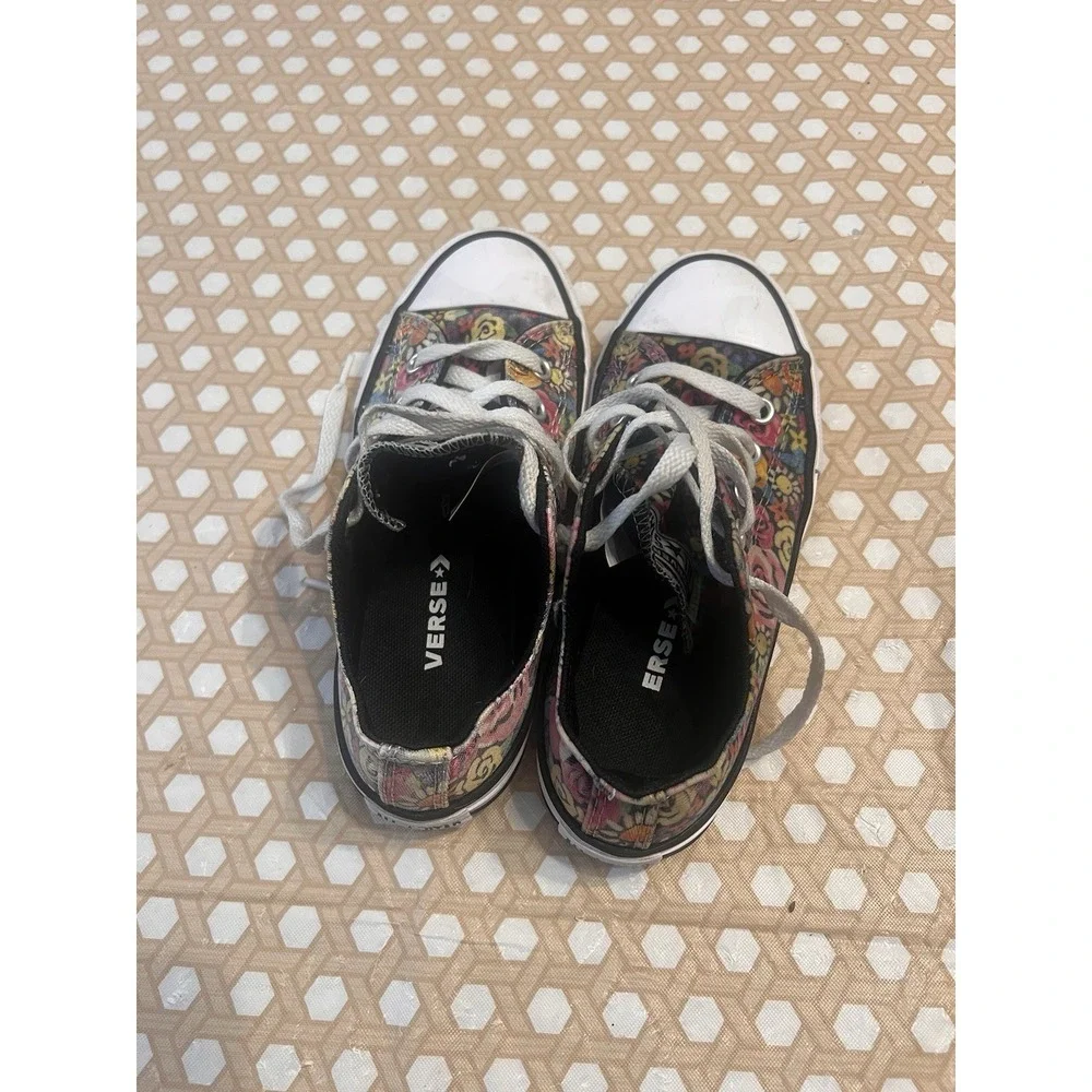 Converse Chuck Taylor‎ All Star Daisy Print Sneakers Multicolor Size 1